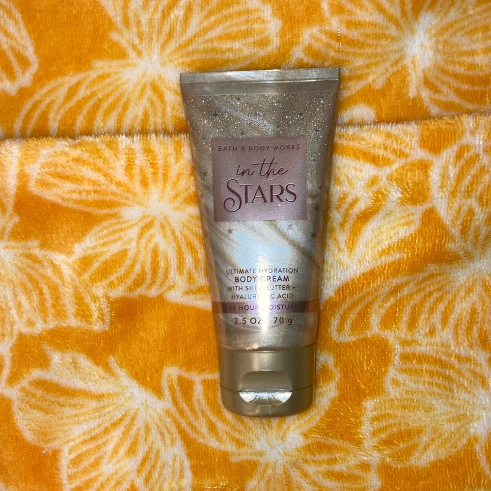 ✨ In the stars travel size B&BW shea lotion! used once, just too woody for me!
